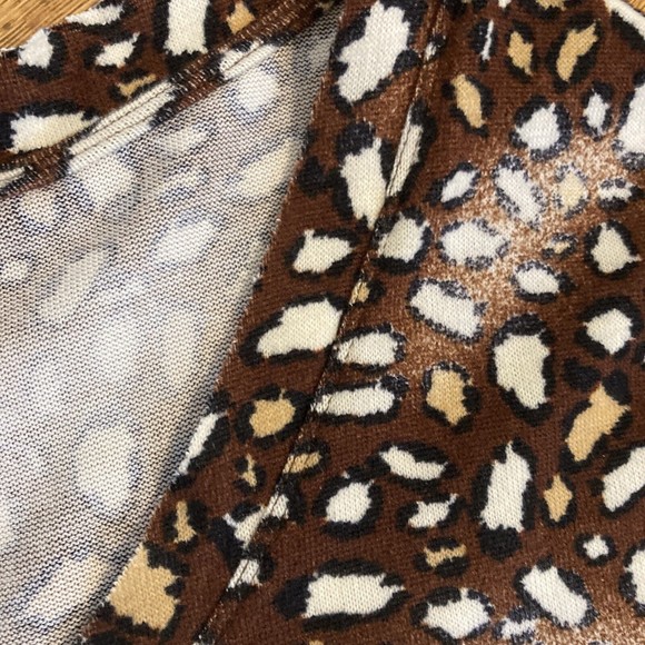 Kye Mi Animal Print Cardigan Light Brown Tan Knit NWT - Women’s Size Large - Picture 5 of 8